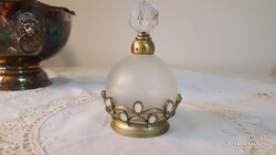 Szépséges,díszes opál parfümösüveg