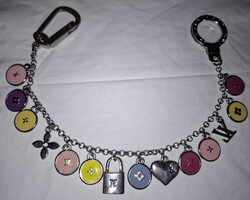 Louis Vuitton táskadísz