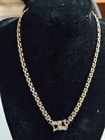 Aranyozott bizsu nyaklánc.