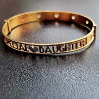 Vintage jelzett hengerelt arany bevonatú special daughter feliratú szív díszítésű karkötő karperec