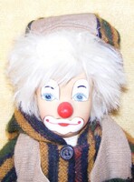 Porcelán fejű bohóc baba