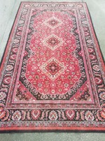 Régi nagy méretű faliszönyeg