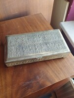 Ezüstözött vésett doboz