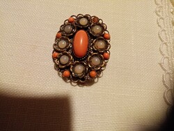 Antik ovális réz bross / kitűző kövekkel díszítve 5,5x4 cm  Gyűjtőknek is !