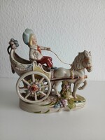 Lippelsdorf GDR, vintage német porcelán, lovas hintót hajtó nő figura