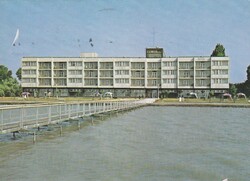 Ba - 1062  Modern Balatoni képek: BALATONSZEMES (Fotó: Sehr M.  MT.-2359/841.)