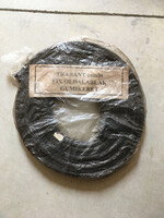 Autó, Trabant, retro alkatrész, combi gumikeret fix oldal ablakhoz.