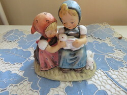 Hummel Goebel Húsvéti  " EASTER TIME" Páros figura