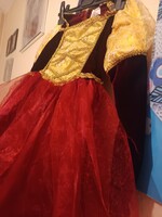 Középkori abroncsos  tüllszoknyás hercegnő jelmez