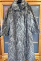 Ezüst nerc bunda