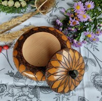 Fa fedeles doboz díszdoboz