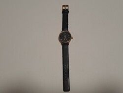 Omega női qartz karóra replika