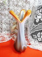 "Mid-Century Modern" stílusú,  Dragan Drobnjak üvegművész naplemente színű  háromágú vázája