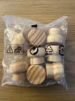 Lakkozott fenyő bútorgomb