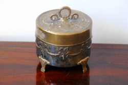 DÍSZES, PATINÁS, ANTIK, KEREK RÉZ BONBONIER, CUKORTARTÓ, DOBOZ