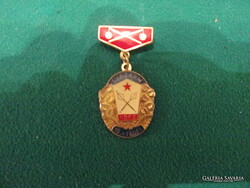 Cseszlovák félkatonai szervezet kitűzője és felvarrója