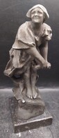Damkó József (1872-1955): A Vág partján, 21 cm magas,fém.4284b