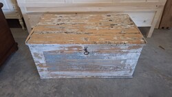 Vintage láda antikolt koptatott láda