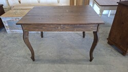 Asztal étkezőgarnitúra