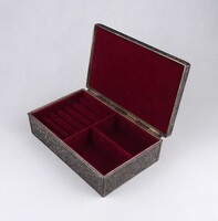 1Y882 Régi díszes levél mintás ezüstözött fém ékszertartó doboz