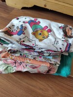 104- és ruhacsomag kislánynak,13 db