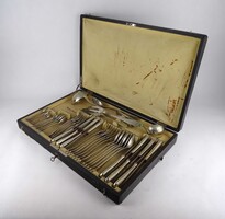 1Y881 Régi ezüstözött alpakka evőeszköz készlet eredeti dobozában 47 dara