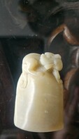 Netsuke zsirkö vagy Jade