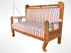 19. századi biedermeier kanapé
