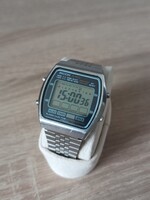 Ricoh digitális karóra