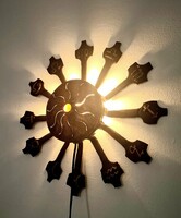 Iparművészeti kovácsoltvas és réz, horoszkópos napkorong lámpa, falilámpa, 45cm., 2.2kg.