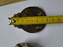 Antik pénzcsipesz ,Nasreddin szobor,Notre Dame dísz...