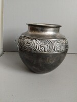 Dúsan ezüstözött kaspó vagy gomb vaza