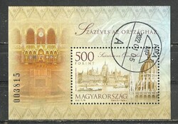 Százéves az országház