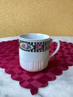 Antik rózsás porcelán bögre.