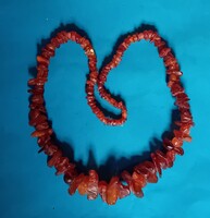 Régi borostyán nyaklánc