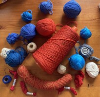 FÉL ZSÁK kézimunka kellékek, fonal, cérna stb..