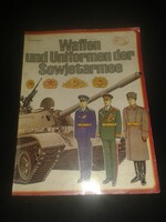 Waffen und Uniformen der Sowjetarmee.