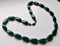 Sötétzöld ásványköves nyaklánc