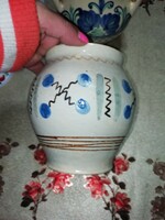 Kerámia  köcsög a képeken látható állapotban van.Akció Aukció több száz termék vegye vigye