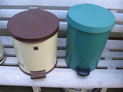 Retro pedálos fém és műanyag szemetes kukák darabra