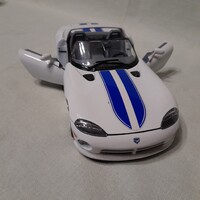 Burago Viper Dodge RT/10  autó makett. 1:24
