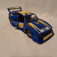 Polistil Ford Capri 2000 autó modell. 1:24