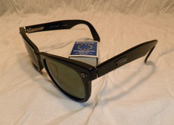 Vagány FOSSIL napszemüveg.