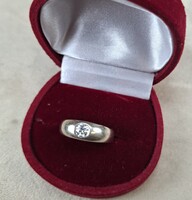 White gold diamond ring