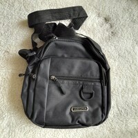 Új férfi autós táska