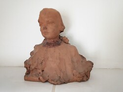 Szamovolszky Ödön: Szamolányi Lilla mellszobra