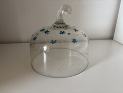 Kézzel fújt, üveg desszert-, sajt- vagy süteménybura (védőharang).