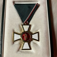 Magyar Érdemrend Lovagkeresztje