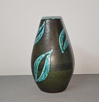 Jelzett iparművész leveles kerámia váza