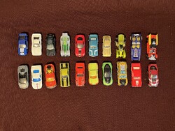 20 db régebbi Hot Wheels autó csomag